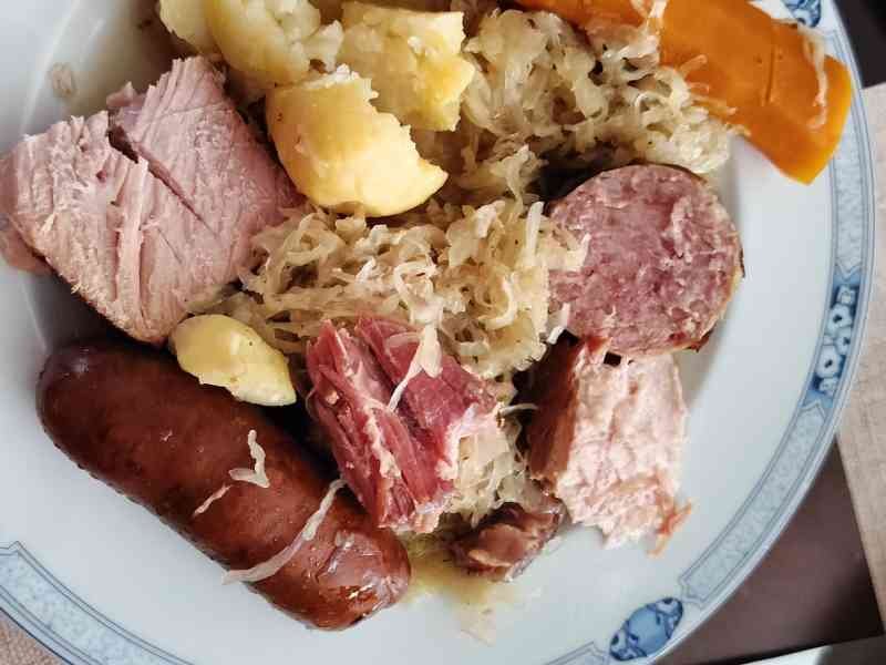 Assiette de choucroute