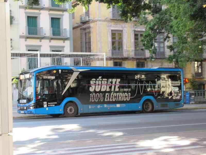 Un bus 100 % électrique a Malaga en Espagne, photo gratuite
