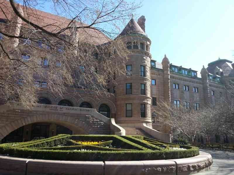 Façade du Muséum américain d'histoire naturelle à New-York, États-Unis, photo gratuite