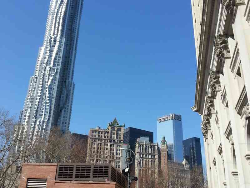 Le 8 Spruce Street, gratte-ciel de la ville de New-York, États-Unis, photo gratuite