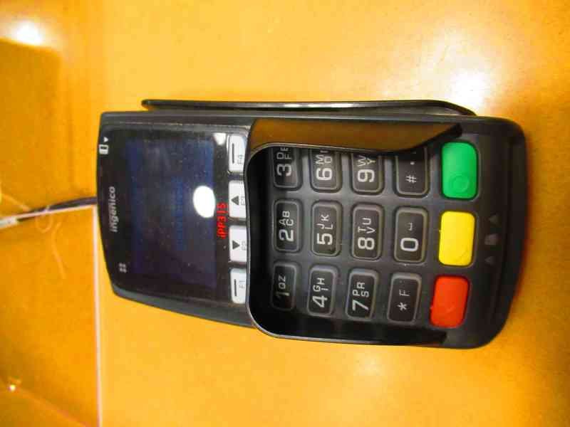 Un terminal de paiement électronique photo gratuite