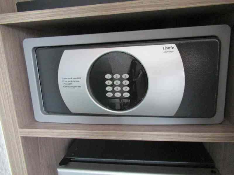 Coffre-fort électronique de chambre Elsafe Sentinel II
