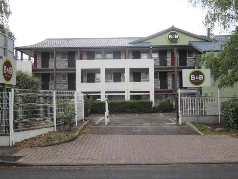 B&B HOTELS Le Brézet Aéroport in Clermont-Ferrand in France