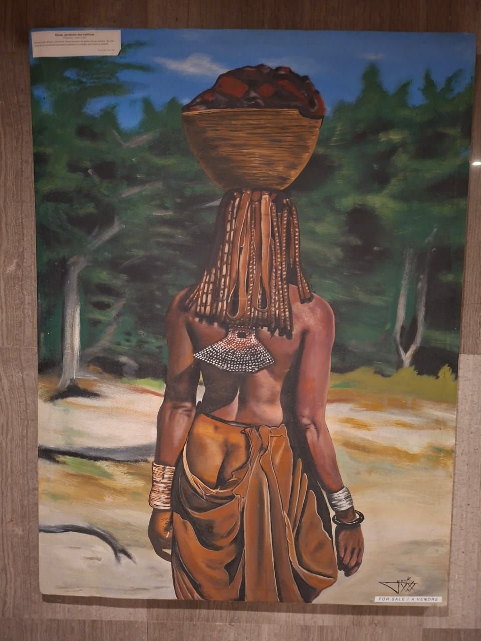 Peinture illustrant une figure féminine portant un panier traditionnel sur la tête, photo gratuite
