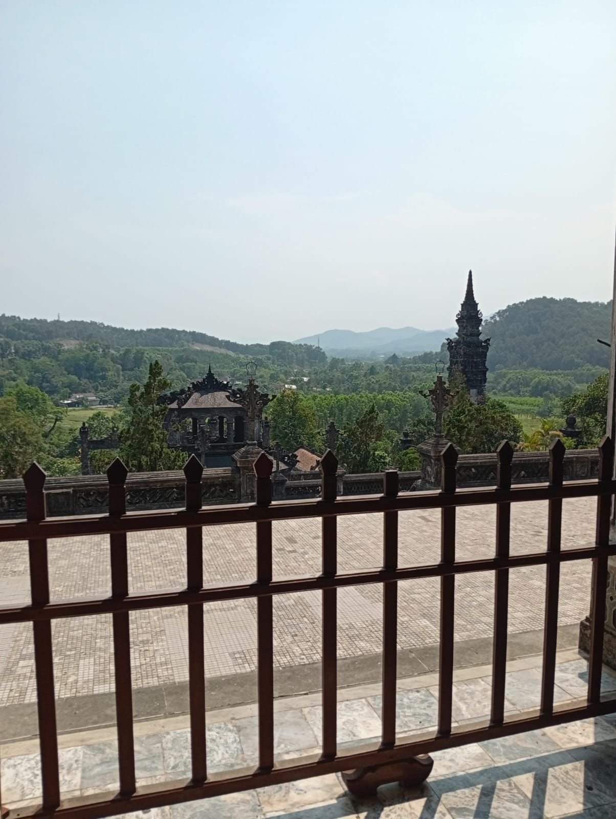 Tombeau de Khải Định, situé sur la montagne Châu Chữ près de Huế, au Vietnam, photo gratuite